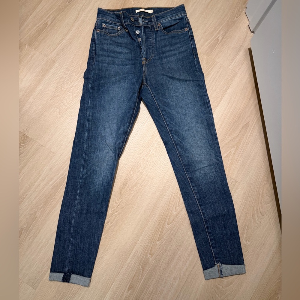 Levi’s Wedgie Skinny Jeans